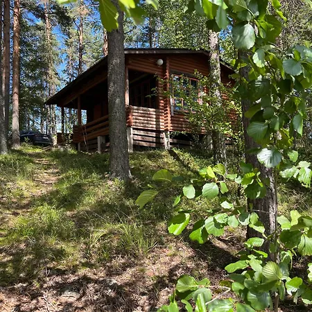 Mummonmoekki Puruvedellae Kylaen Kupeessa Chalet Savonlinna